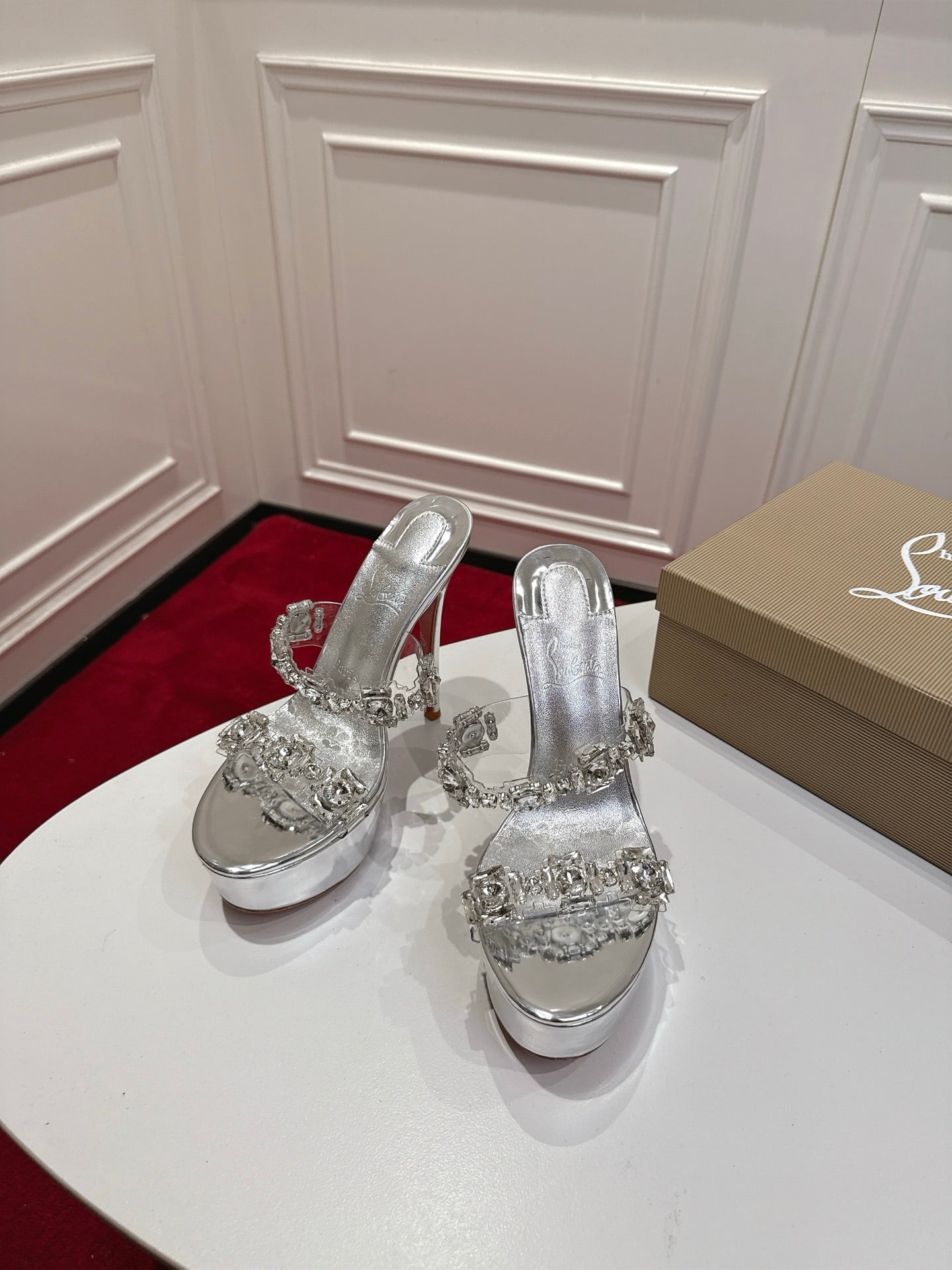 Christian Louboutin Just Jewel