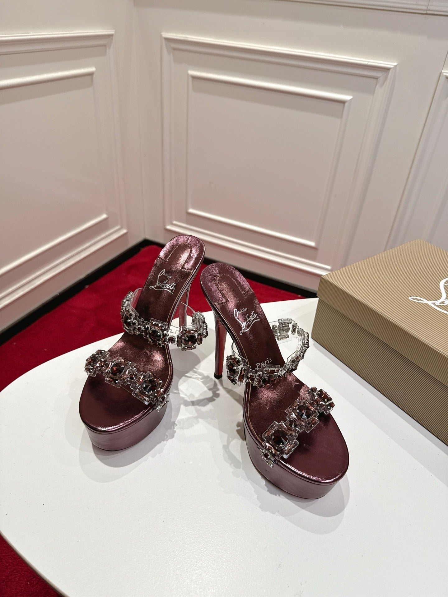 Christian Louboutin Just Jewel