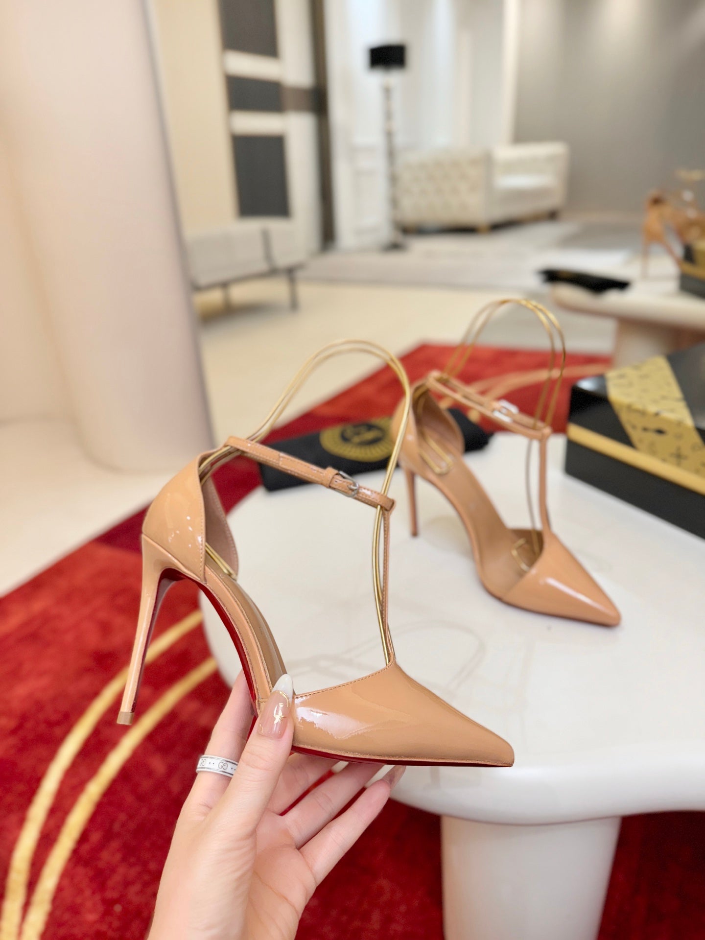 Christian Louboutin Kate Max