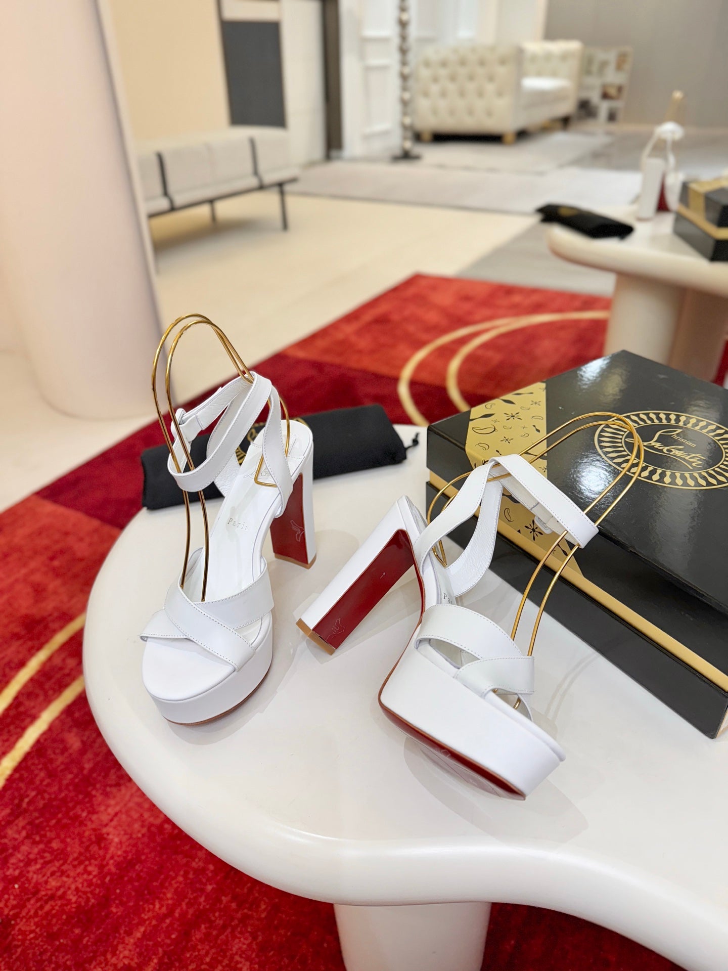 Christian Louboutin Sandaloo